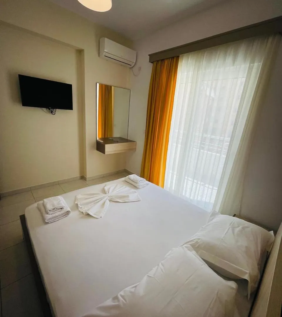 Eliona Apartments Sarandë 0*,