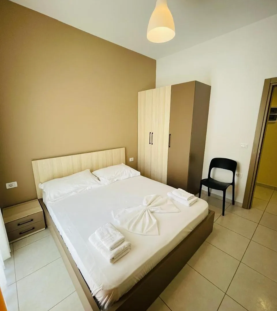 Eliona Apartments Sarandë 0*,