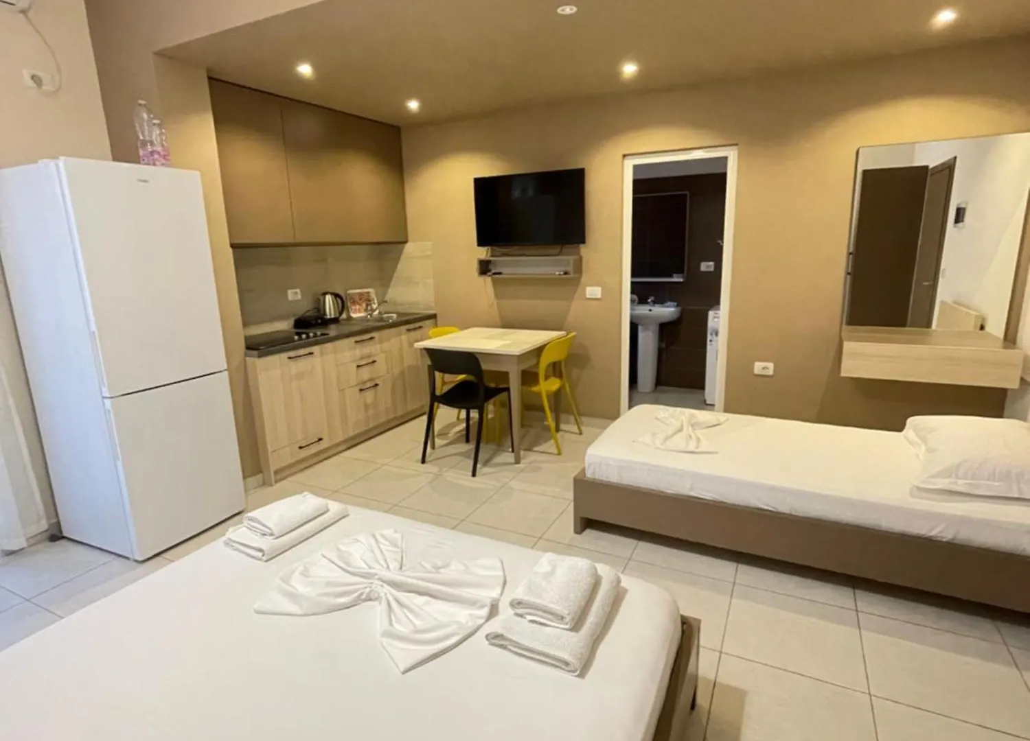 Eliona Apartments Sarande